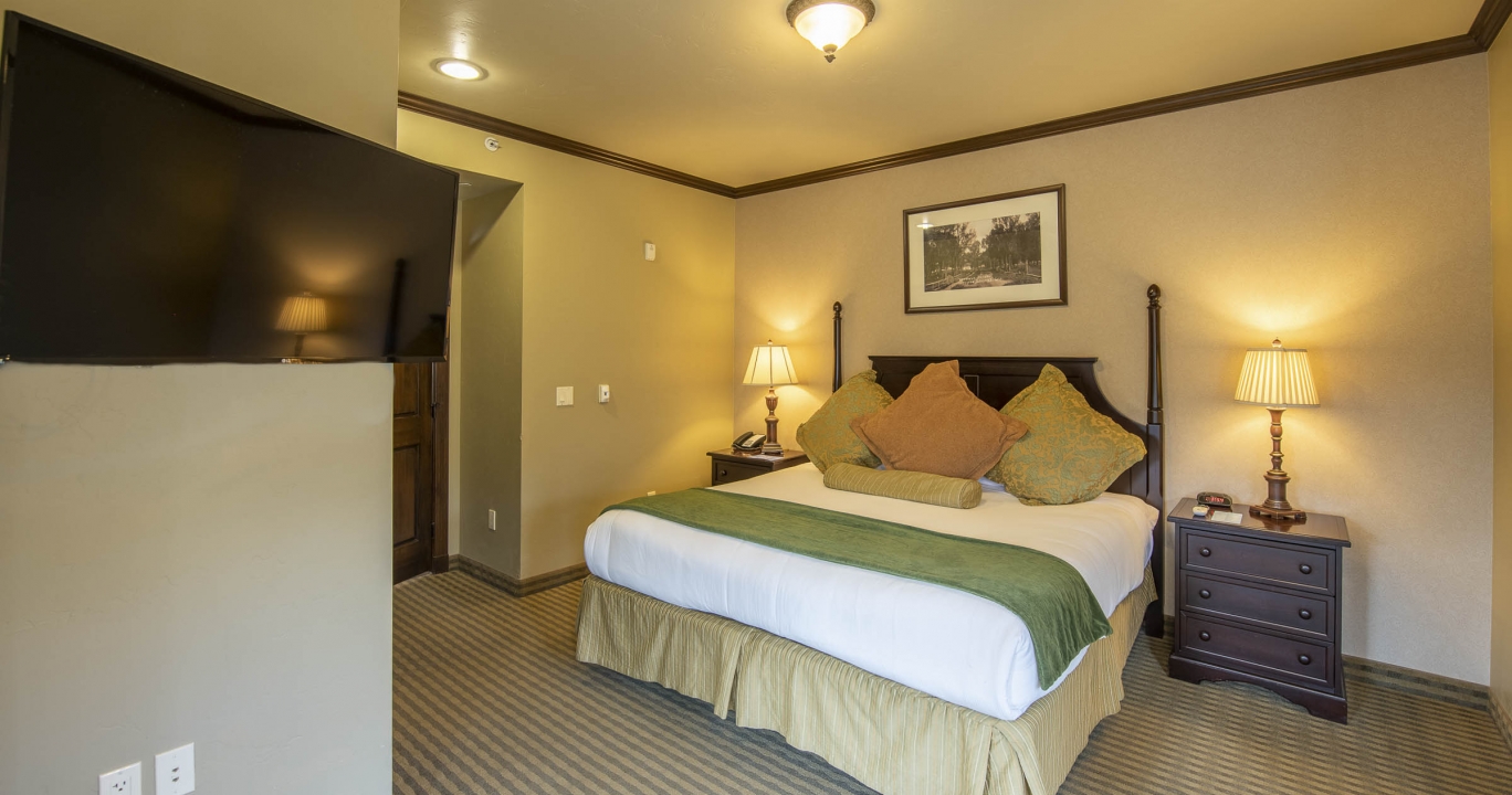 Bedroom decor in the Mother Spring Suite at The Springs Resort